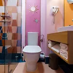 Guest house Pensiunea Cuplu Calator 4*