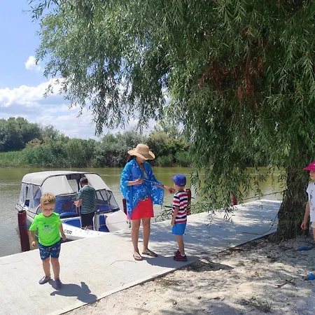 Πανσιόν Pensiunea Cuplu Calator