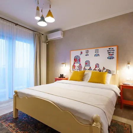 Guest house Pensiunea Cuplu Calator 4*